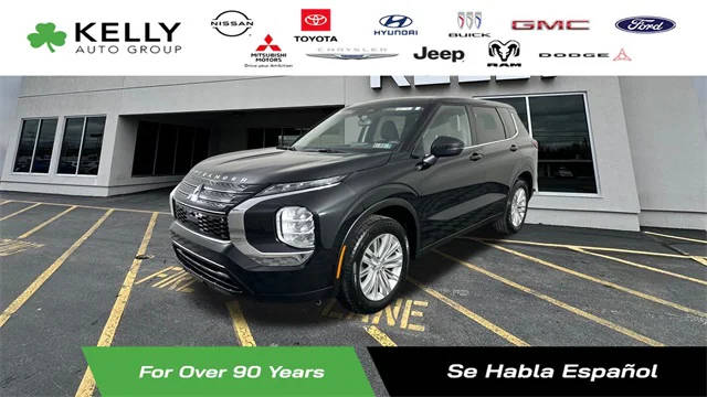 2022 Mitsubishi Outlander ES 4WD photo