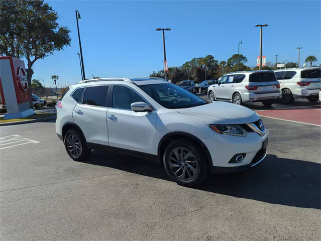 2016 Nissan Rogue SL AWD photo