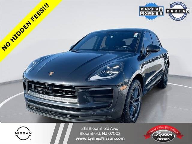 2023 Porsche Macan T AWD photo