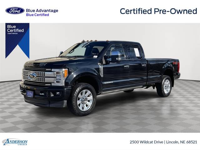 2019 Ford F-350 Super Duty Platinum 4WD photo