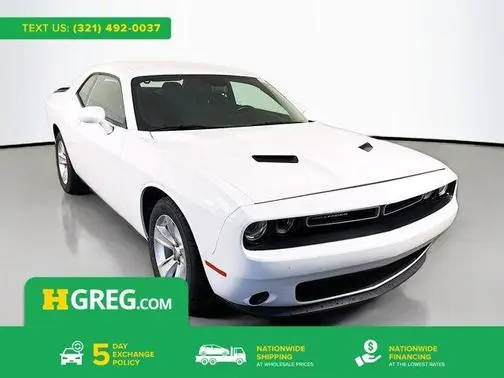 2023 Dodge Challenger SXT RWD photo