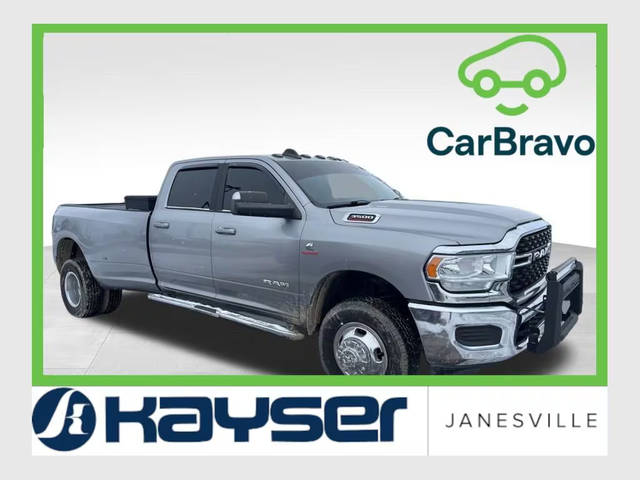 2022 Ram 3500 Big Horn 4WD photo