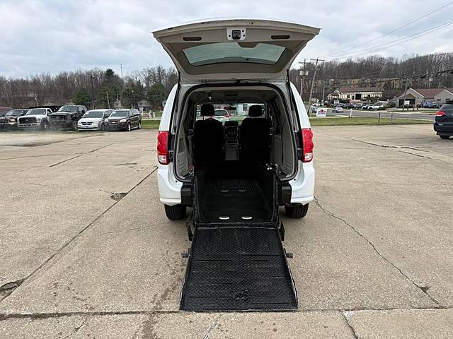 2015 Dodge Grand Caravan SE FWD photo