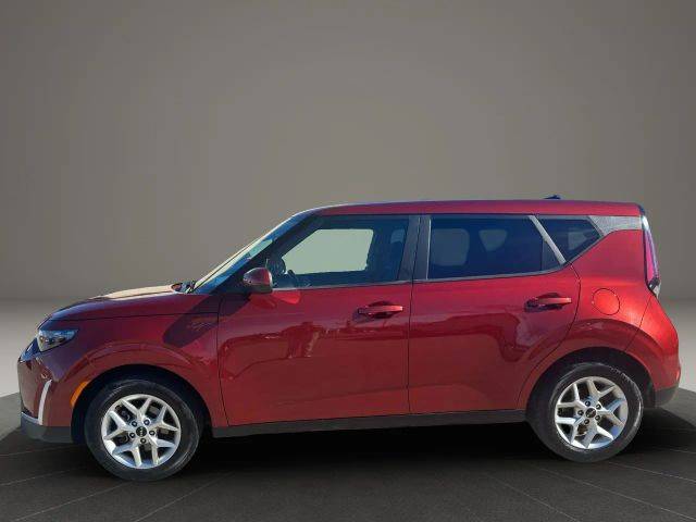2023 Kia Soul LX FWD photo