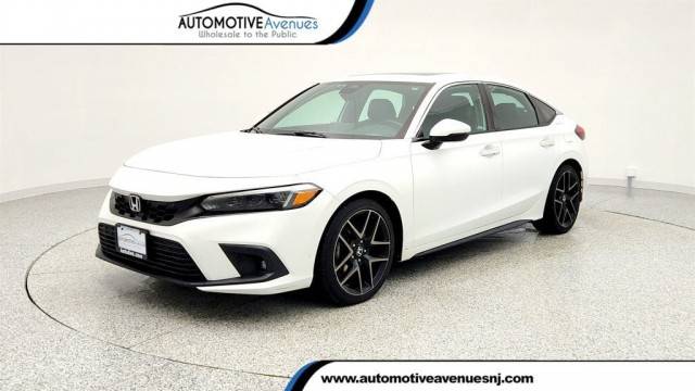 2022 Honda Civic Sport Touring FWD photo