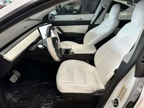 2022 Tesla Model Y Performance AWD photo