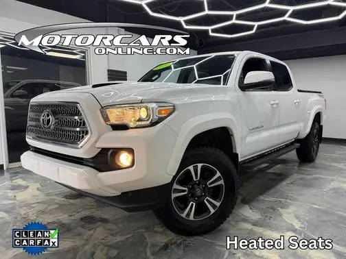 2017 Toyota Tacoma SR 4WD photo