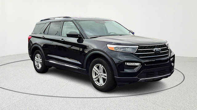 2023 Ford Explorer XLT RWD photo