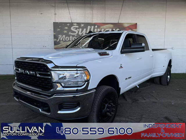 2022 Ram 3500 Big Horn 4WD photo