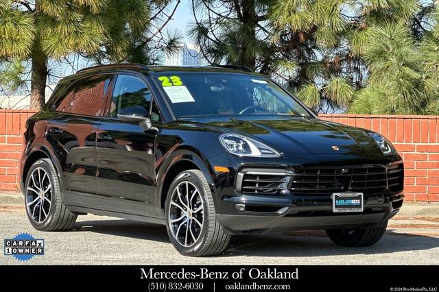 2023 Porsche Cayenne  AWD photo