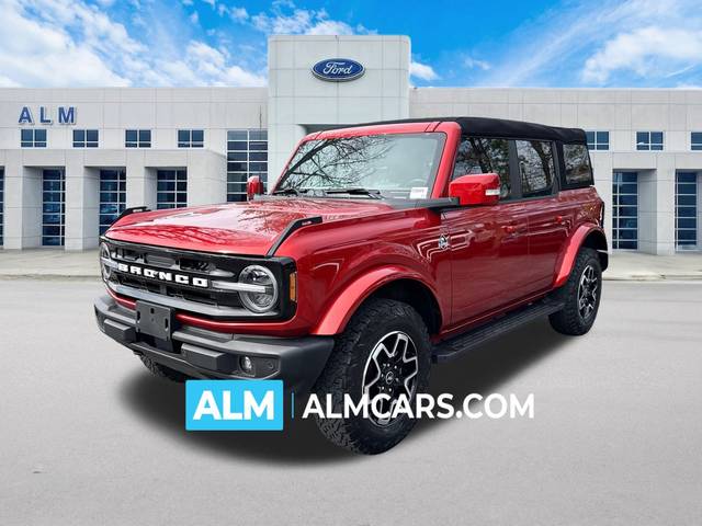 2023 Ford Outer Banks 4WD photo