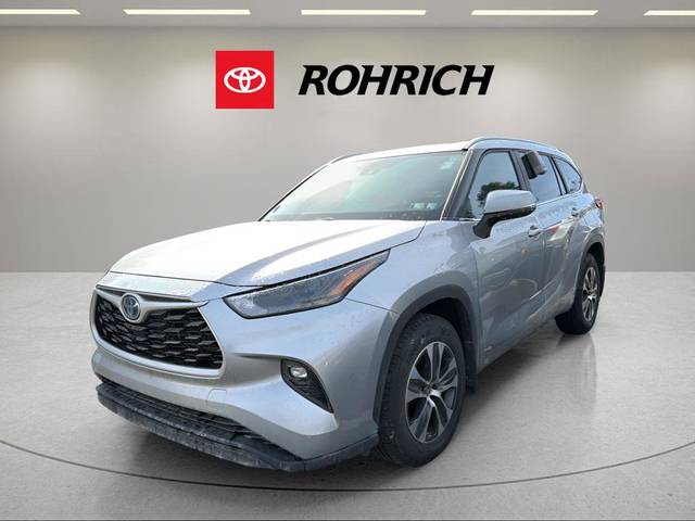 2023 Toyota Highlander Hybrid XLE AWD photo