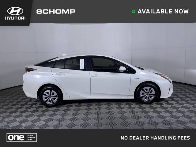 2018 Toyota Prius Two FWD photo