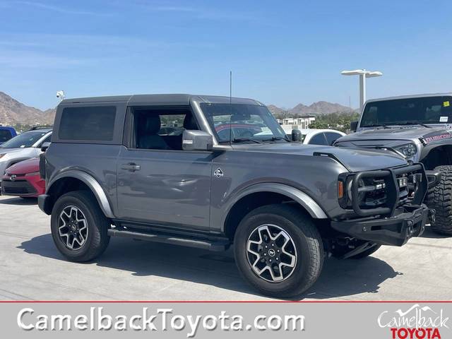 2023 Ford Bronco 2 Door Outer Banks 4WD photo