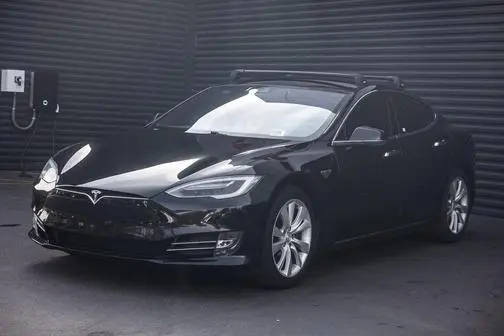 2016 Tesla Model S 75 RWD photo