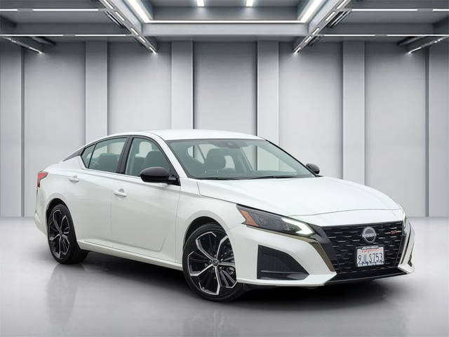 2023 Nissan Altima 2.5 SR FWD photo
