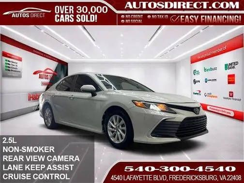 2022 Toyota Camry LE FWD photo