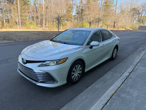 2023 Toyota Camry Hybrid LE FWD photo