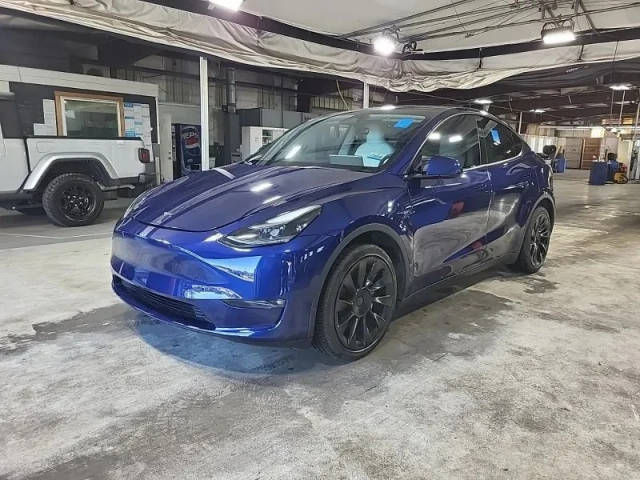 2023 Tesla Model Y Long Range AWD photo