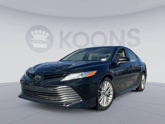 2020 Toyota Camry XLE V6 FWD photo