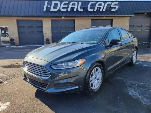 2015 Ford Fusion SE FWD photo