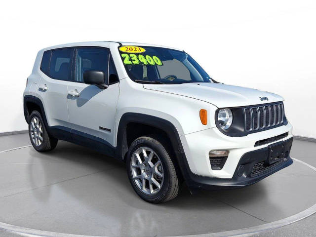 2023 Jeep Renegade Latitude 4WD photo