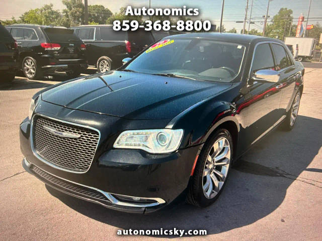 2019 Chrysler 300 Limited RWD photo