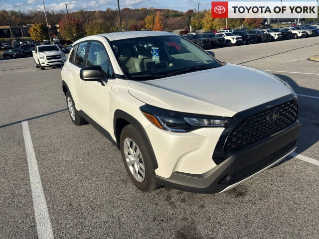 2022 Toyota Corolla Cross L AWD photo