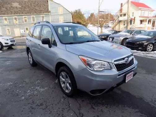 2016 Subaru Forester 2.5i AWD photo
