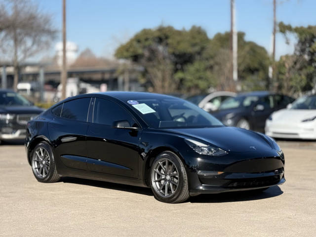 2022 Tesla Model 3 Long Range AWD photo