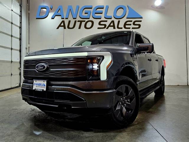 2023 Ford F-150 Lightning LARIAT AWD photo