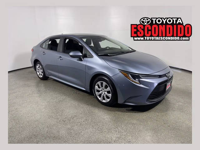 2023 Toyota Corolla LE FWD photo