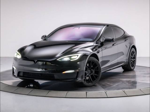 2022 Tesla Model S Plaid AWD photo