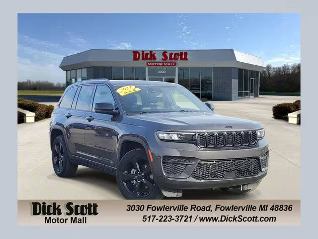2023 Jeep Grand Cherokee Altitude 4WD photo