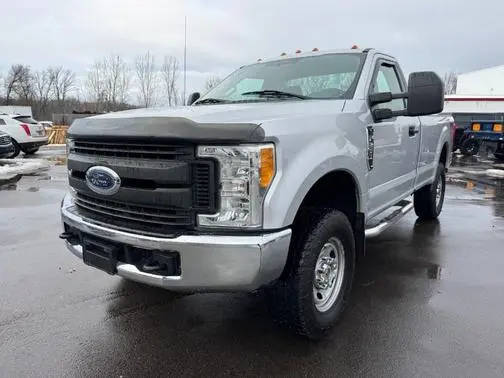 2017 Ford F-250 Super Duty XL 4WD photo