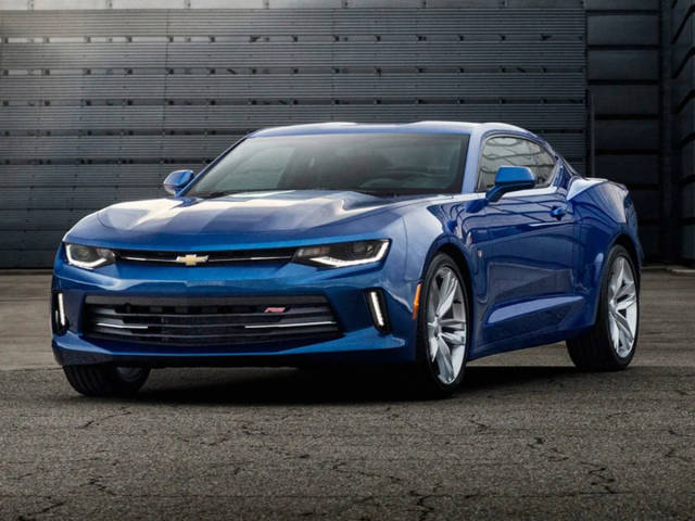 2018 Chevrolet Camaro 2LT RWD photo