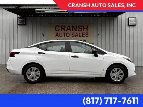 2021 Nissan Versa S FWD photo