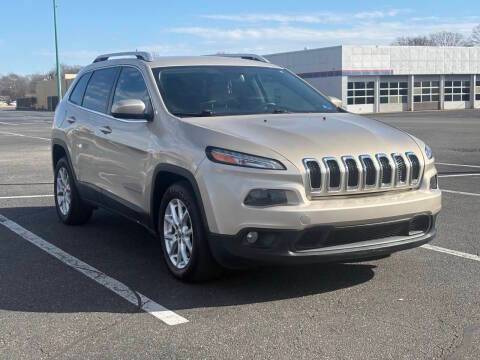 2015 Jeep Cherokee Latitude FWD photo
