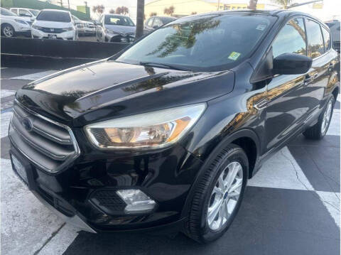 2017 Ford Escape SE FWD photo