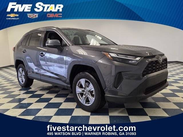2022 Toyota RAV4 XLE FWD photo