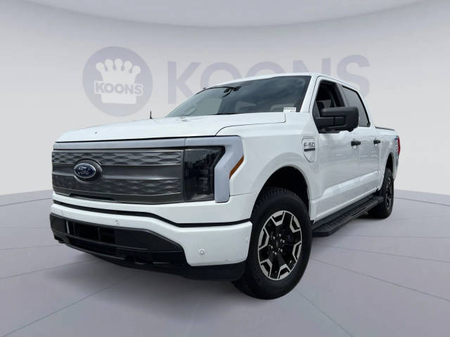 2022 Ford F-150 Lightning XLT AWD photo