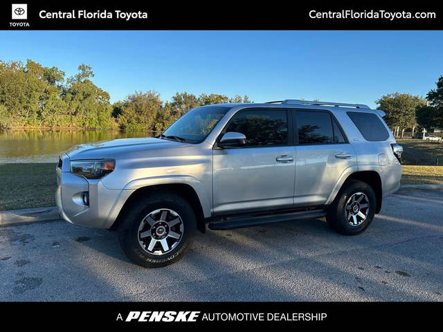 2017 Toyota 4Runner SR5 4WD photo