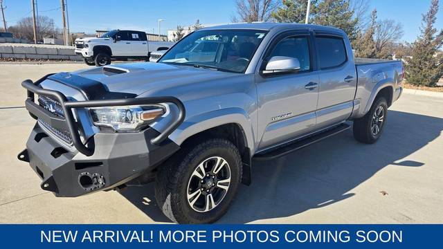 2016 Toyota Tacoma TRD Sport 4WD photo
