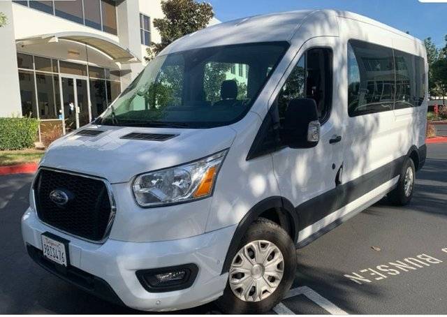 2022 Ford Transit Passenger Wagon XLT RWD photo