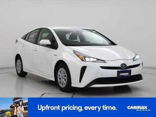 2022 Toyota Prius LE FWD photo