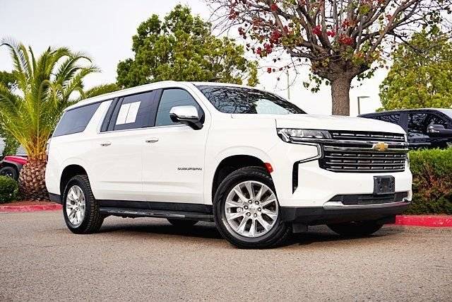 2023 Chevrolet Suburban Premier 4WD photo
