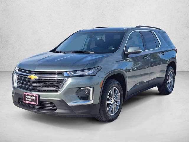 2023 Chevrolet Traverse LT Leather FWD photo