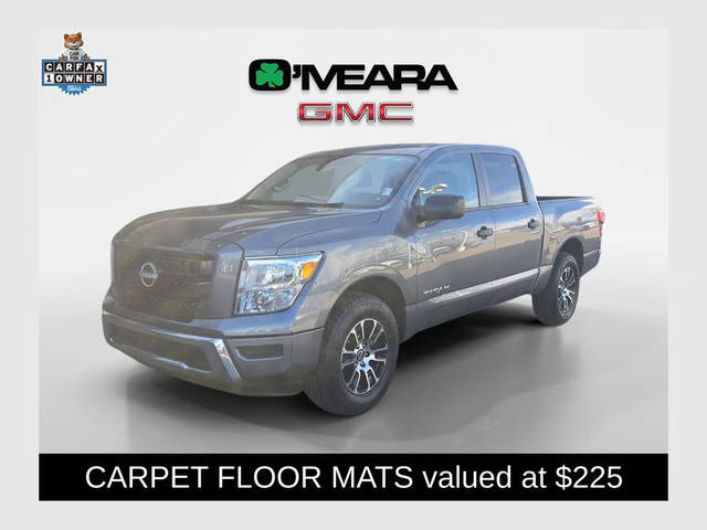 2023 Nissan Titan SV 4WD photo