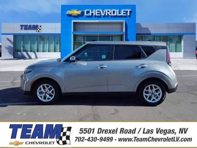 2023 Kia Soul LX FWD photo