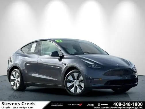 2023 Tesla Model Y Long Range AWD photo